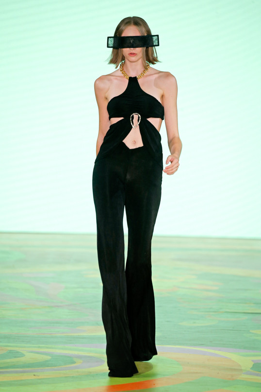 Anna Patten featured in  the Raisavanessa fashion show for Spring/Summer 2023