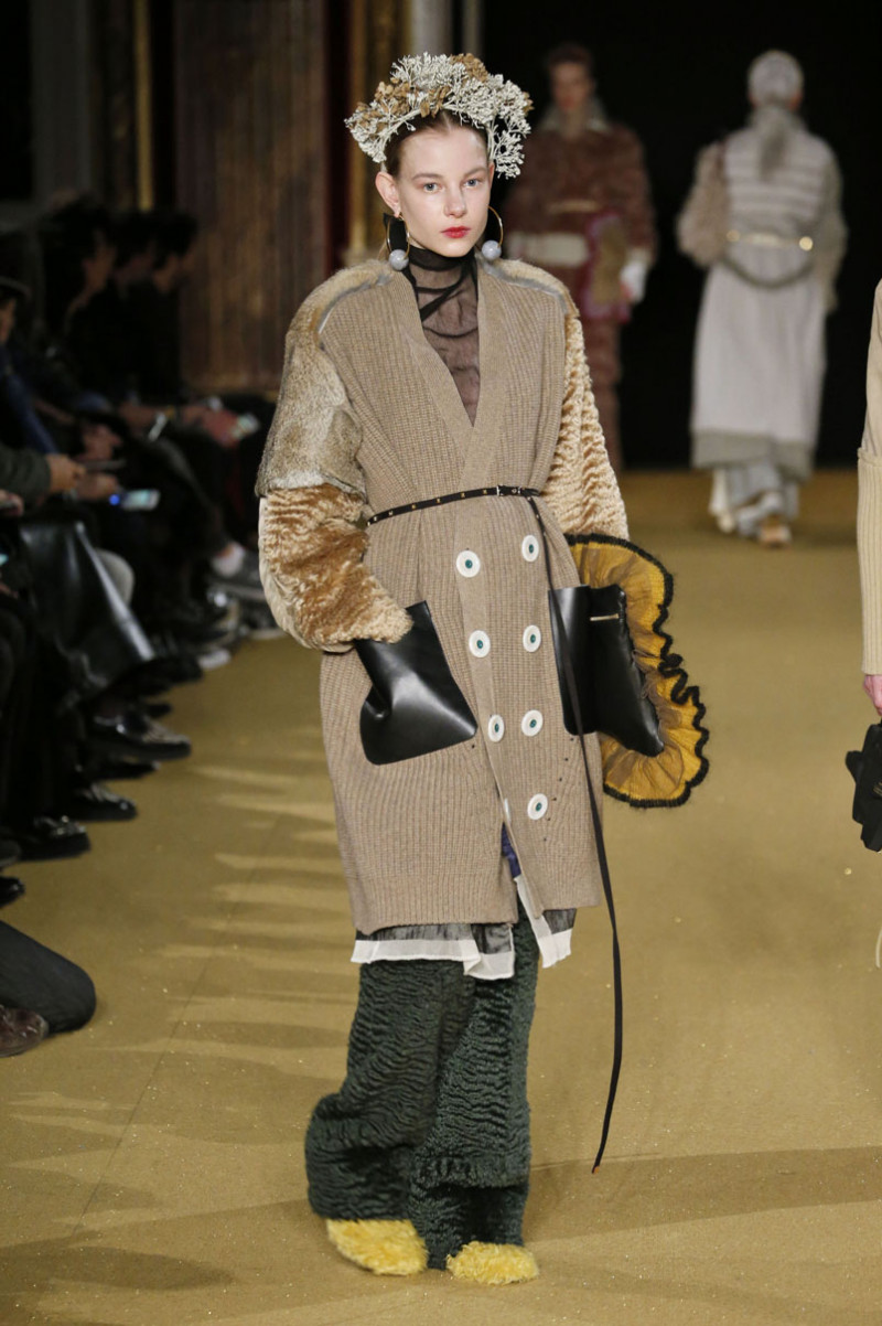 Undercover Perfect Day fashion show for Autumn/Winter 2016