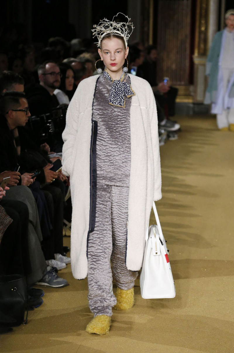Undercover Perfect Day fashion show for Autumn/Winter 2016