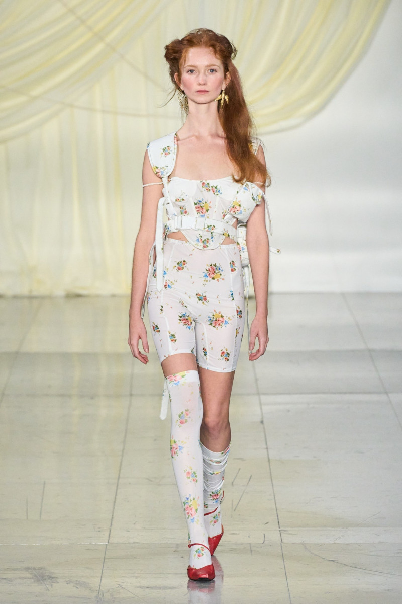 Yuhan Wang fashion show for Spring/Summer 2023