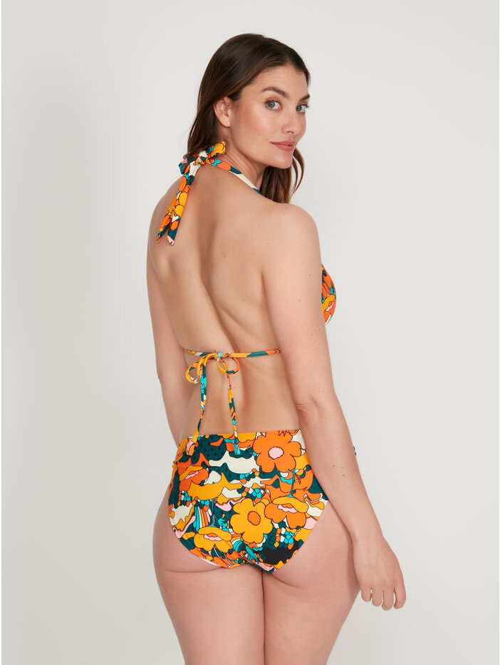 Lauren Mellor featured in  the M&Co catalogue for Summer 2022