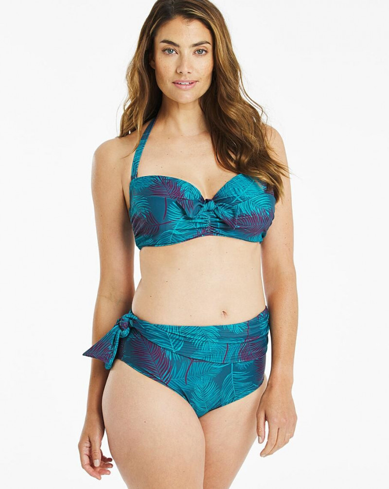 Lauren Mellor featured in  the JD Williams catalogue for Spring/Summer 2021
