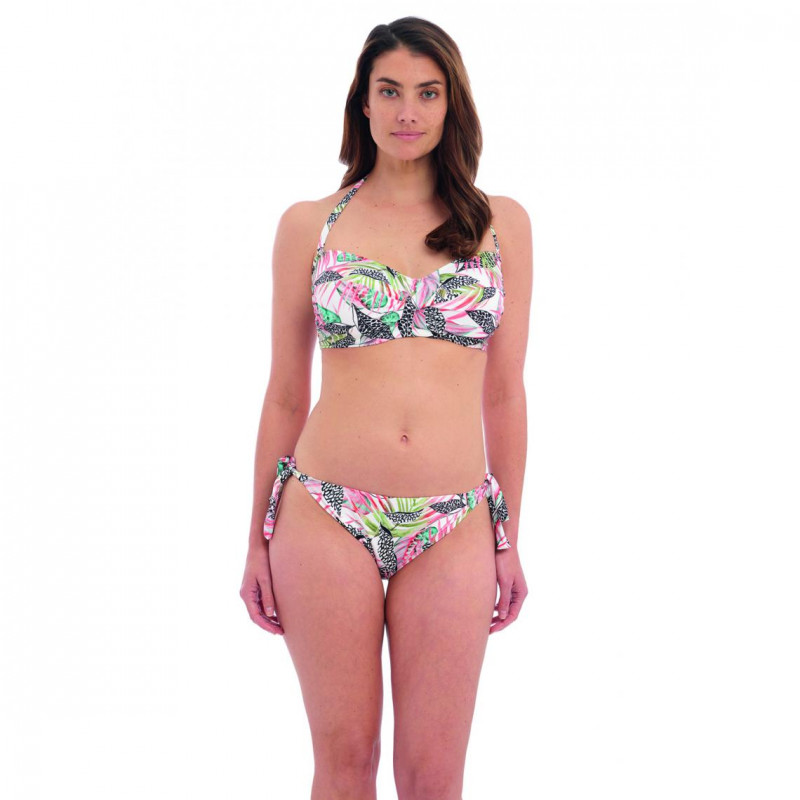 Lauren Mellor featured in  the Fantasie catalogue for Summer 2021