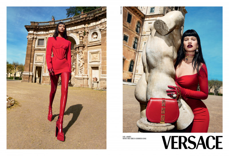 Versace advertisement for Autumn/Winter 2022