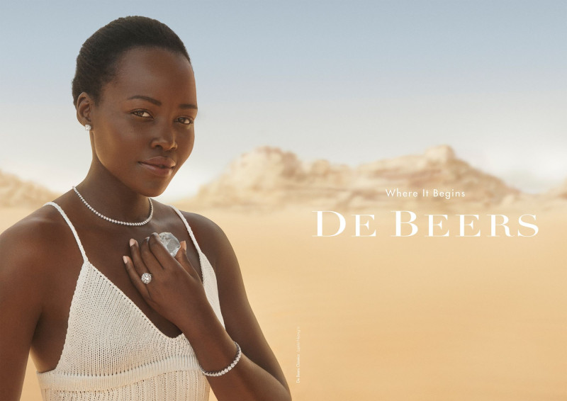 De Beers advertisement for Autumn/Winter 2022