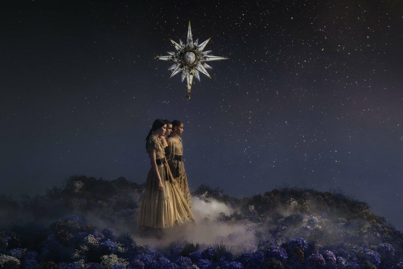 Freja Rothmann-Pallesen featured in  the Christian Dior advertisement for Holiday 2022