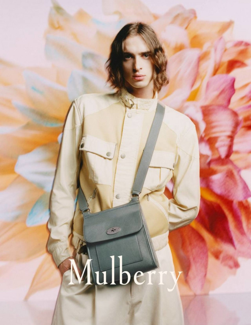 Mulberry advertisement for Spring/Summer 2022