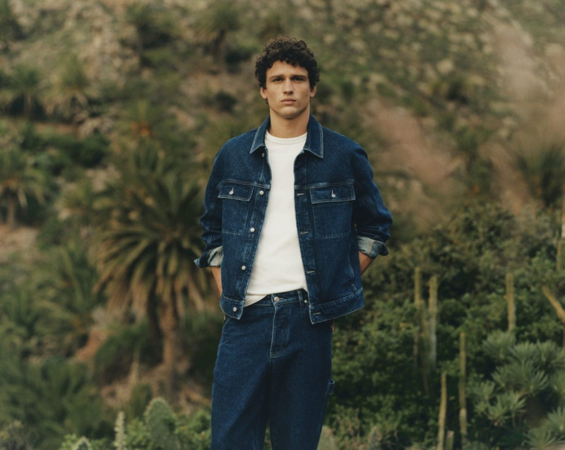 Simon Nessman featured in  the Mango Denim advertisement for Spring/Summer 2022