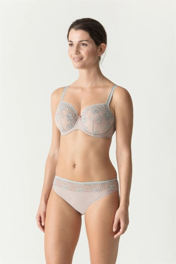 Sabrina Laporte featured in  the Prima Donna catalogue for Spring/Summer 2018