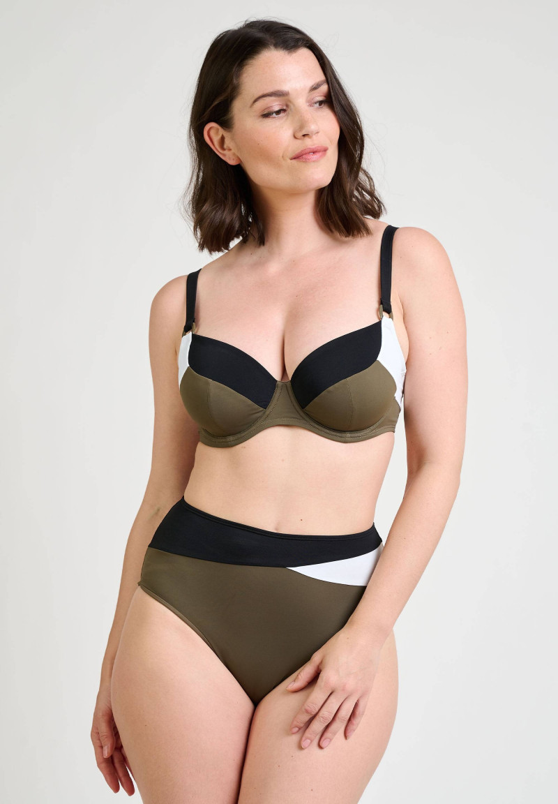 Sabrina Laporte featured in  the Sans Complexe Swim catalogue for Spring/Summer 2022