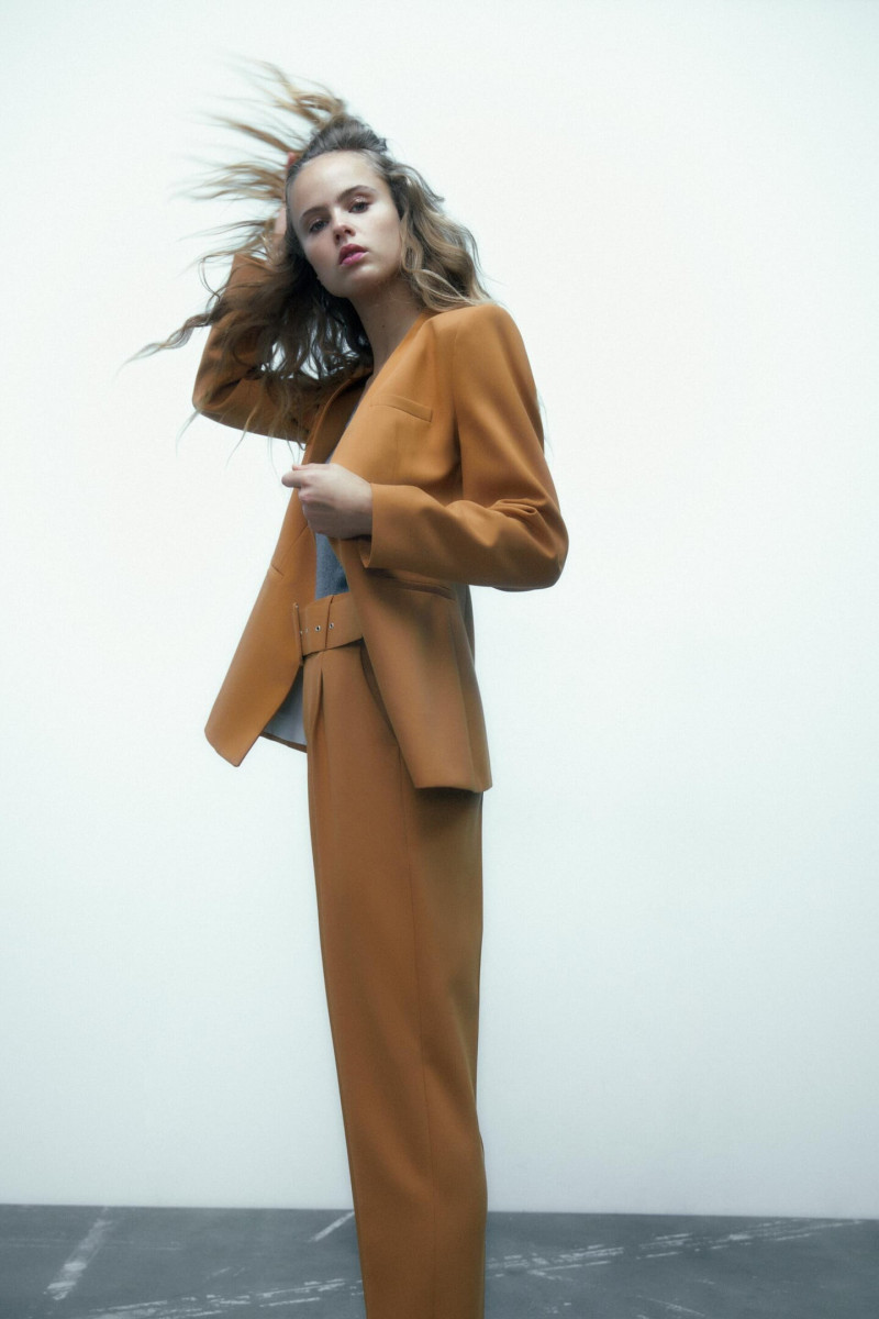 Olivia Vinten featured in  the Zara catalogue for Spring/Summer 2023