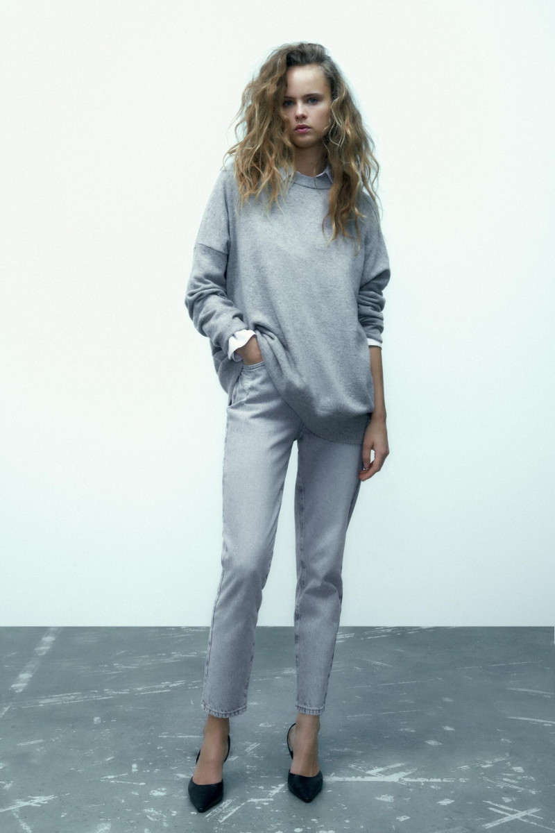 Olivia Vinten featured in  the Zara catalogue for Spring/Summer 2023