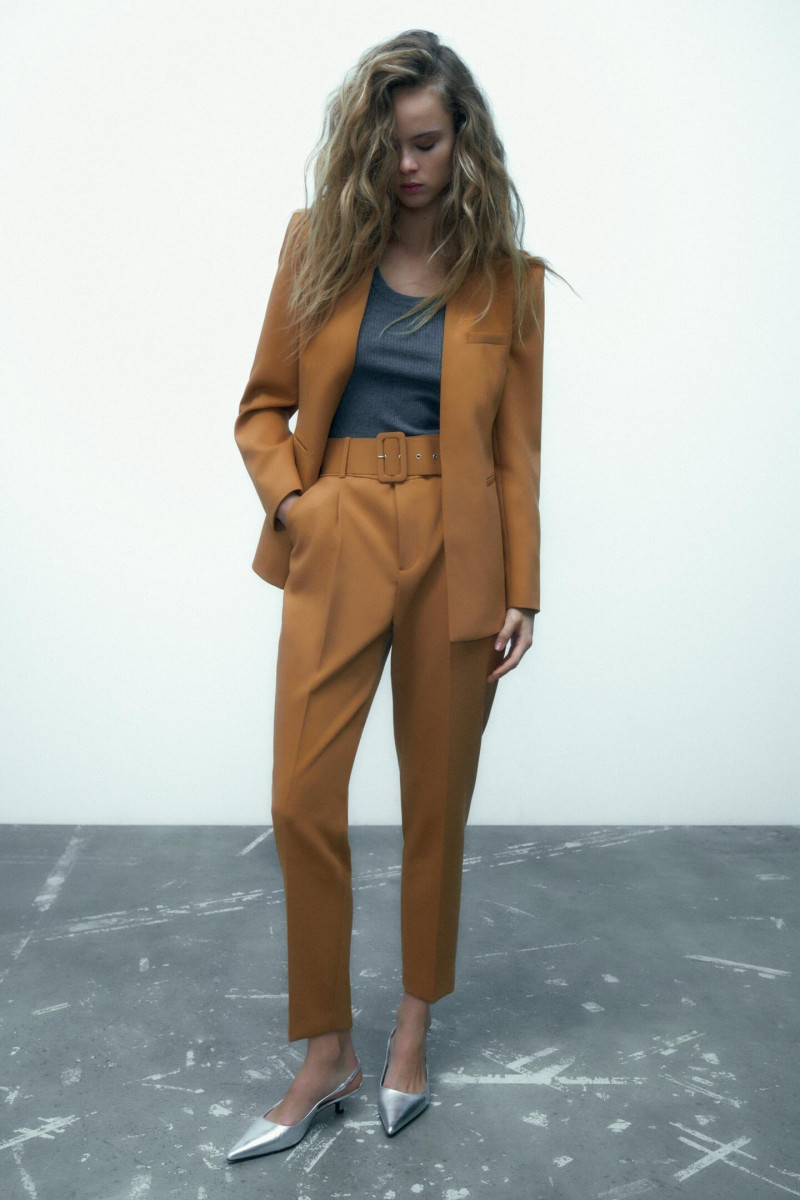 Olivia Vinten featured in  the Zara catalogue for Spring/Summer 2023