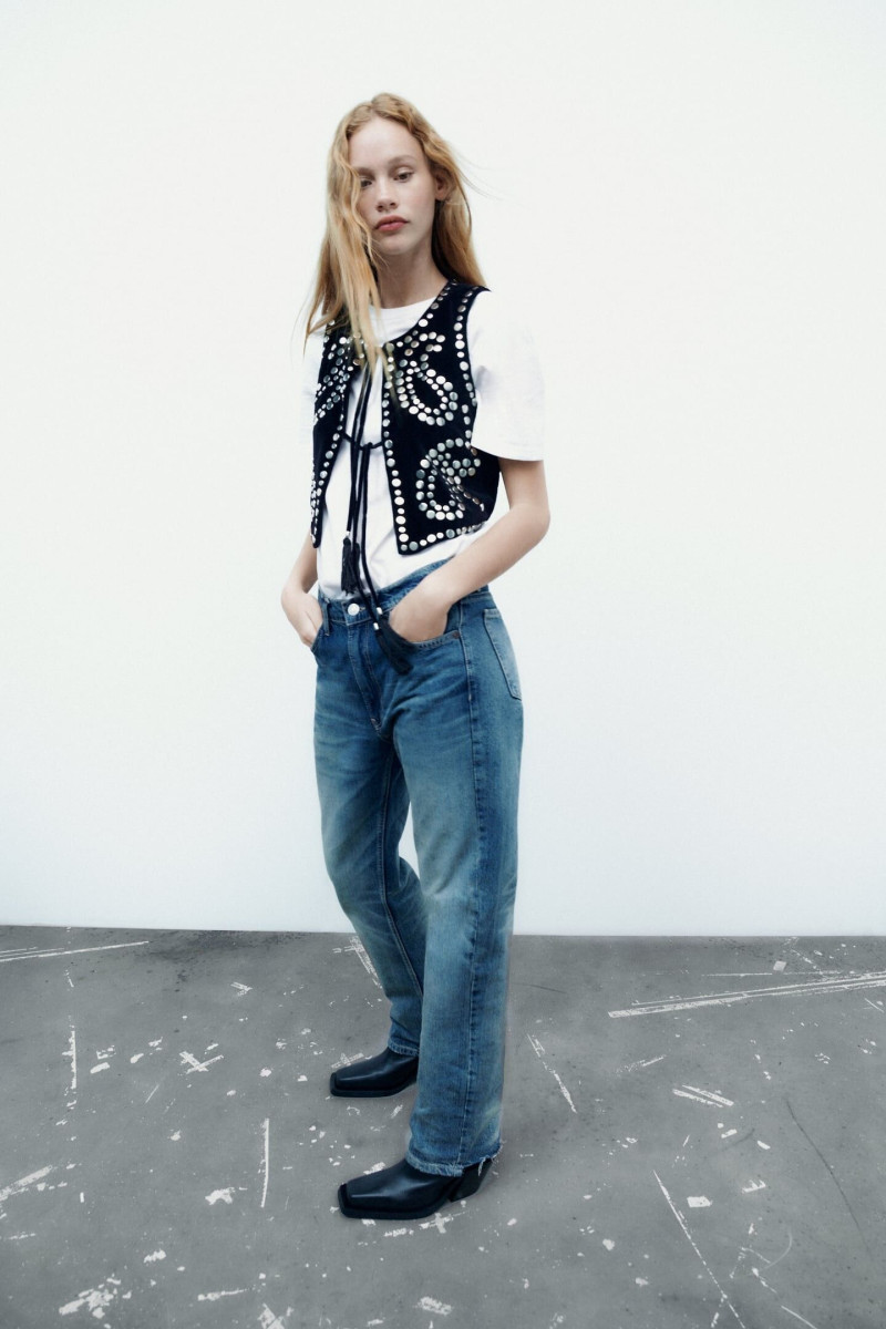 Tess Summer Carter featured in  the Zara catalogue for Winter 2022
