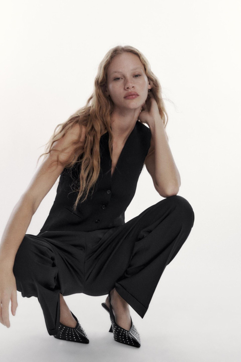 Tess Summer Carter featured in  the Zara catalogue for Winter 2022