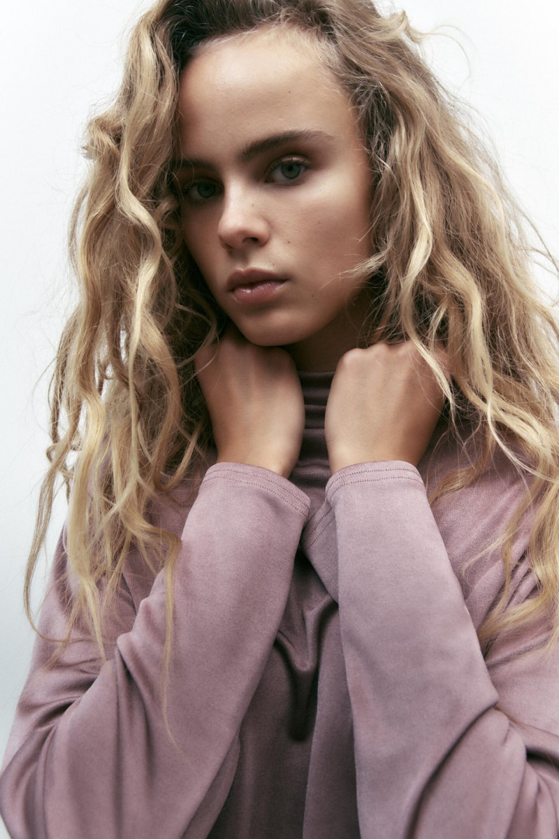 Olivia Vinten featured in  the Zara catalogue for Winter 2022