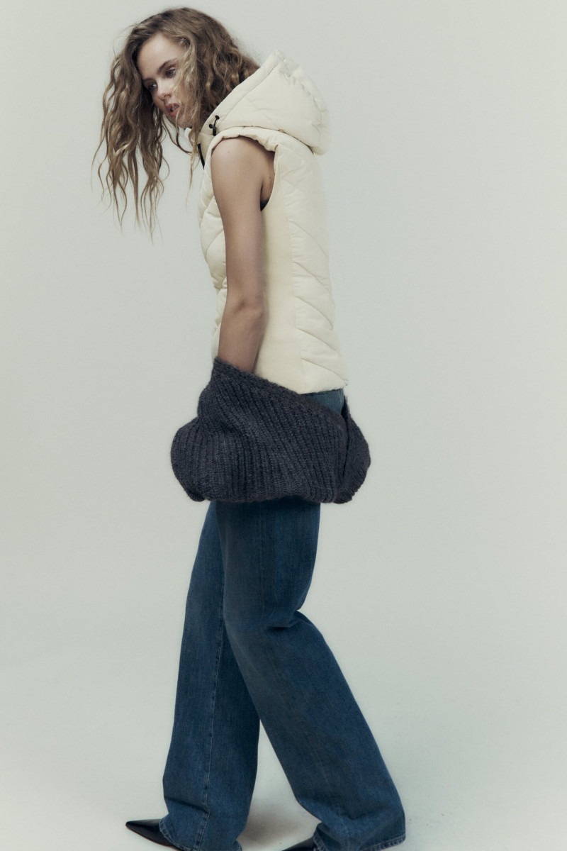 Olivia Vinten featured in  the Zara catalogue for Pre-Spring 2023