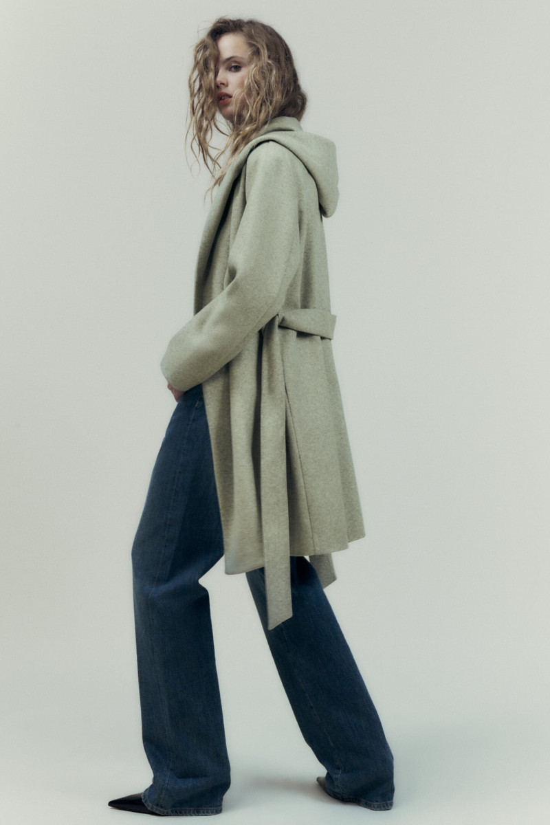 Olivia Vinten featured in  the Zara catalogue for Pre-Spring 2023