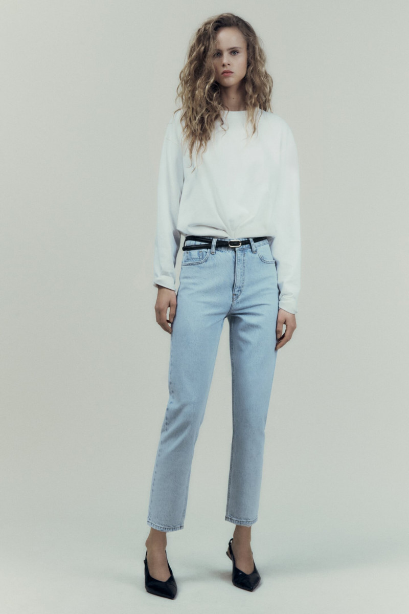 Olivia Vinten featured in  the Zara catalogue for Pre-Spring 2023