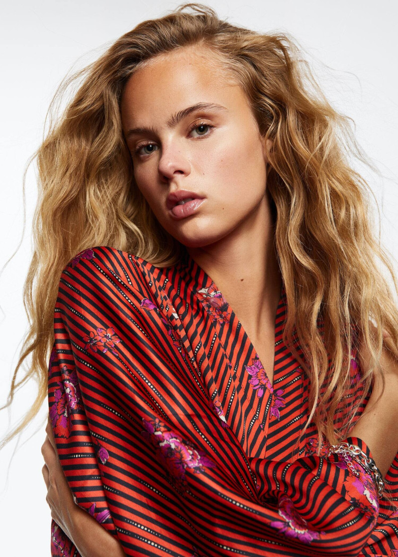 Olivia Vinten featured in  the Mango catalogue for Autumn/Winter 2022