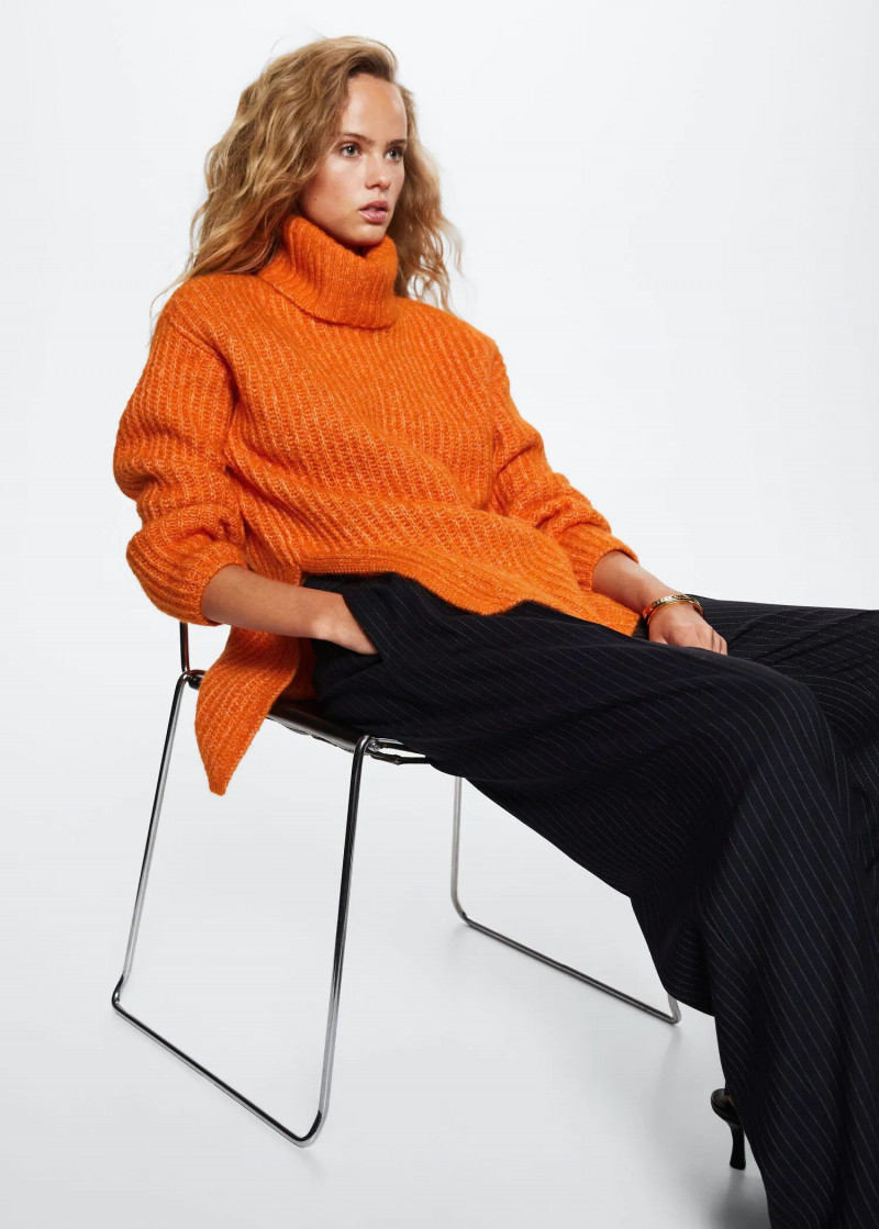 Olivia Vinten featured in  the Mango catalogue for Autumn/Winter 2022