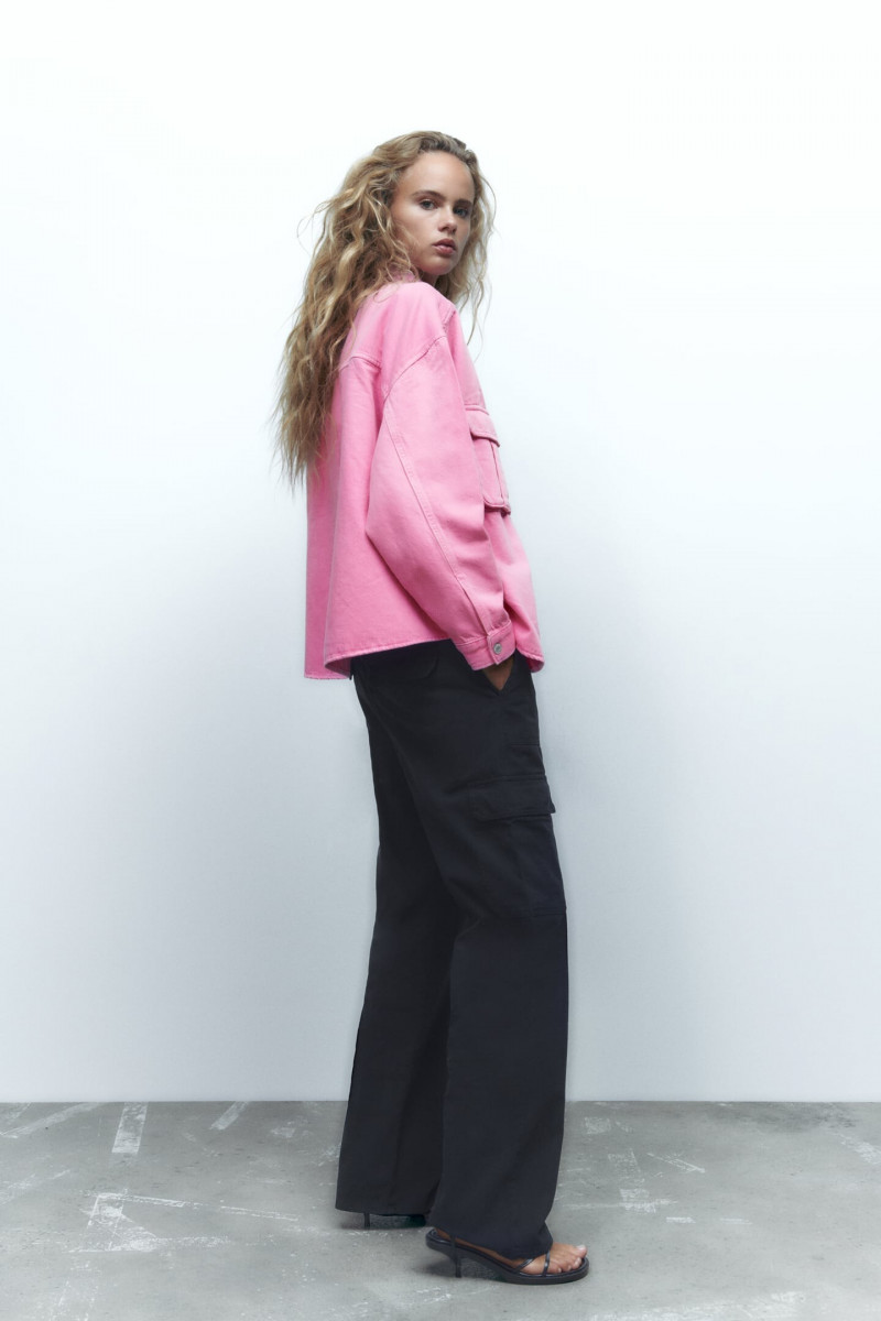 Olivia Vinten featured in  the Zara catalogue for Fall 2022