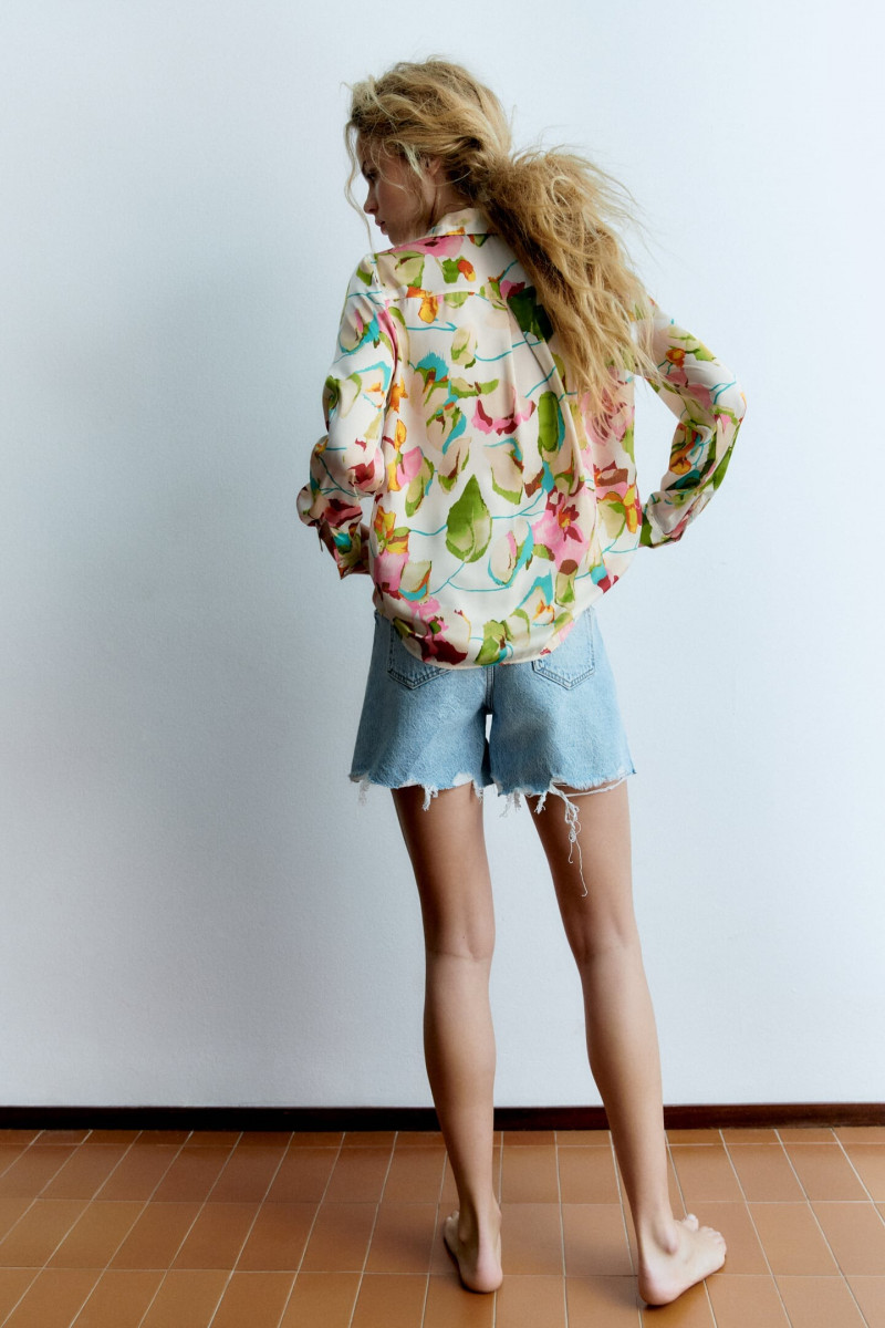 Olivia Vinten featured in  the Zara catalogue for Summer 2022