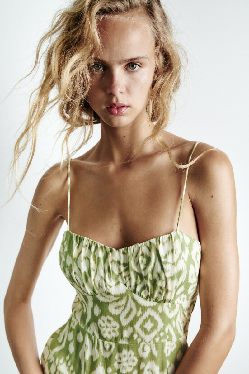 Olivia Vinten featured in  the Zara catalogue for Summer 2022