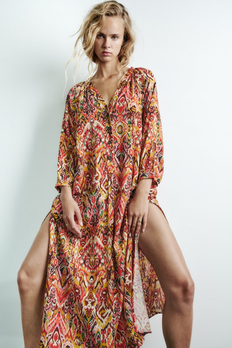 Olivia Vinten featured in  the Zara catalogue for Summer 2022