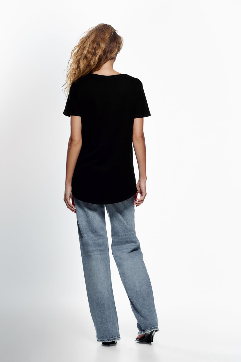 Olivia Vinten featured in  the Zara catalogue for Spring 2022