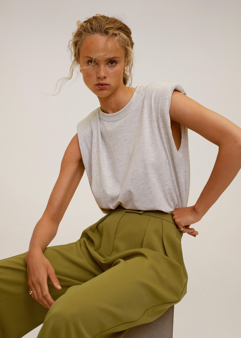 Olivia Vinten featured in  the Mango Outlet catalogue for Autumn/Winter 2021