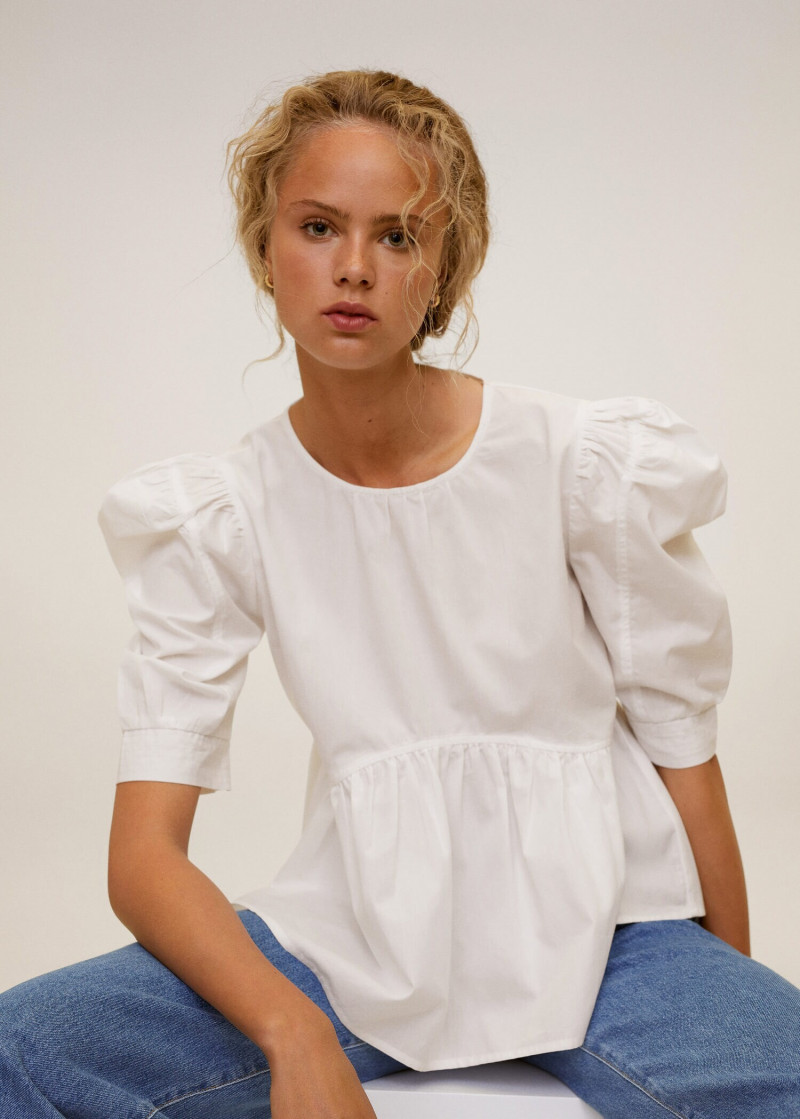 Olivia Vinten featured in  the Mango Outlet catalogue for Autumn/Winter 2021