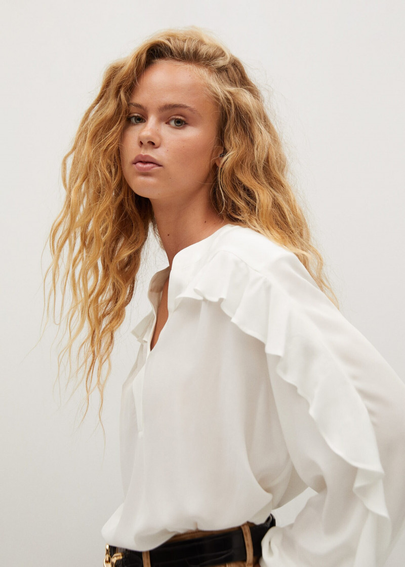 Olivia Vinten featured in  the Mango Outlet catalogue for Autumn/Winter 2021