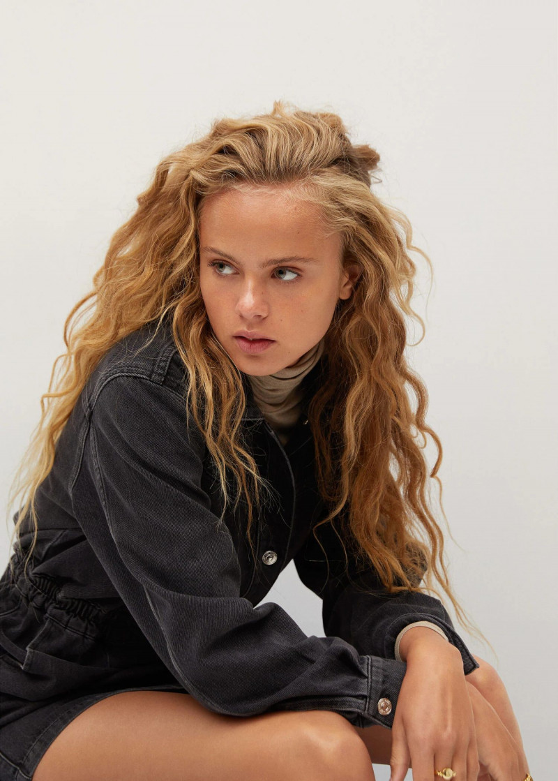 Olivia Vinten featured in  the Mango Outlet catalogue for Autumn/Winter 2021