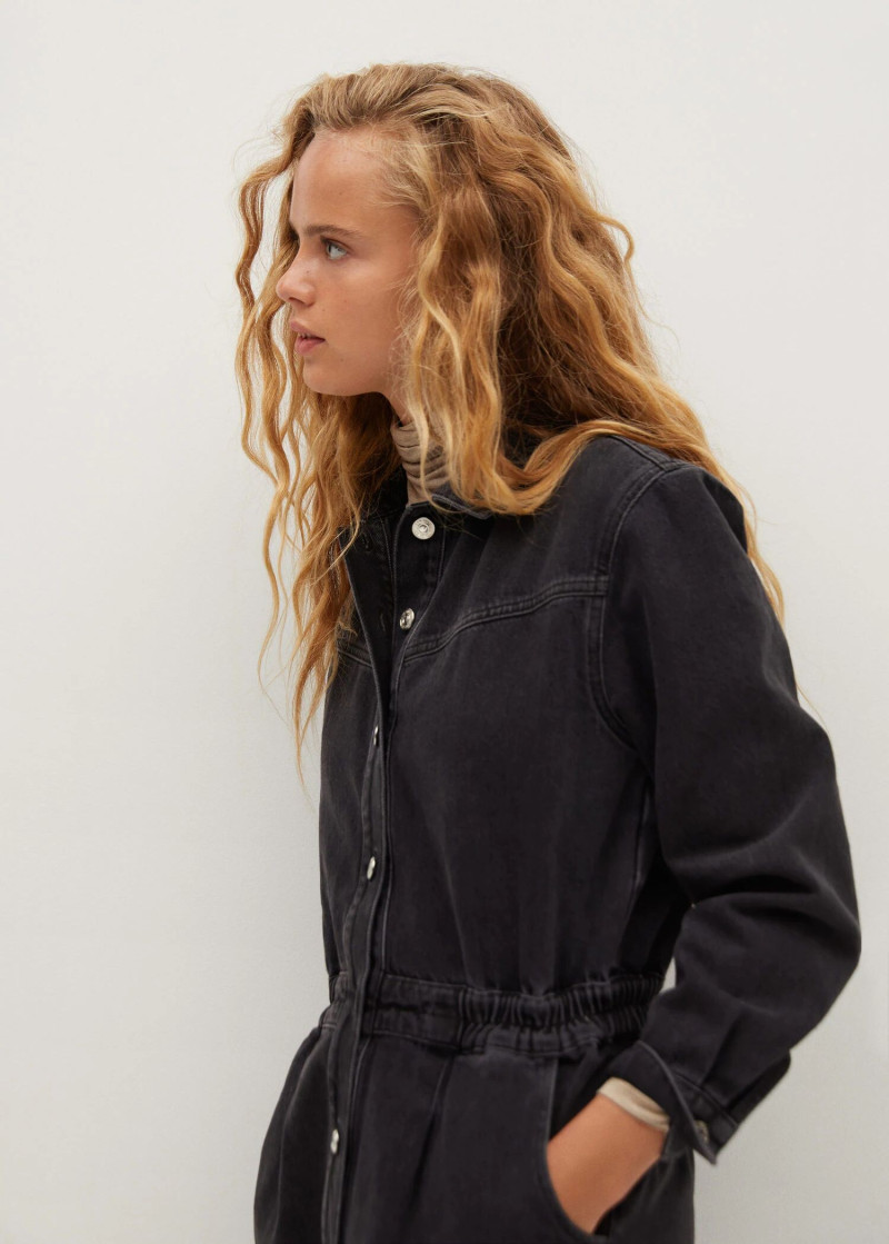 Olivia Vinten featured in  the Mango Outlet catalogue for Autumn/Winter 2021