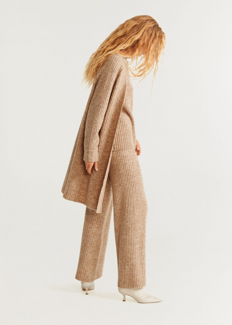 Olivia Vinten featured in  the Mango Outlet catalogue for Autumn/Winter 2021