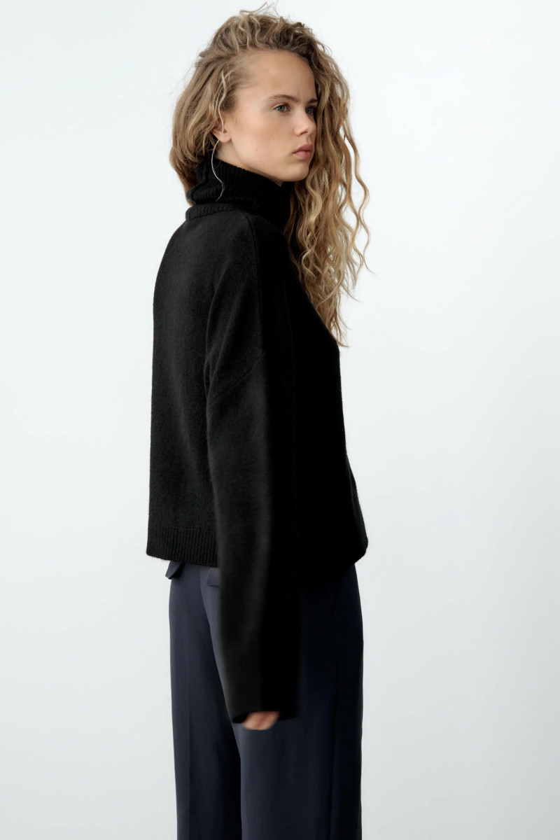 Olivia Vinten featured in  the Zara catalogue for Winter 2021