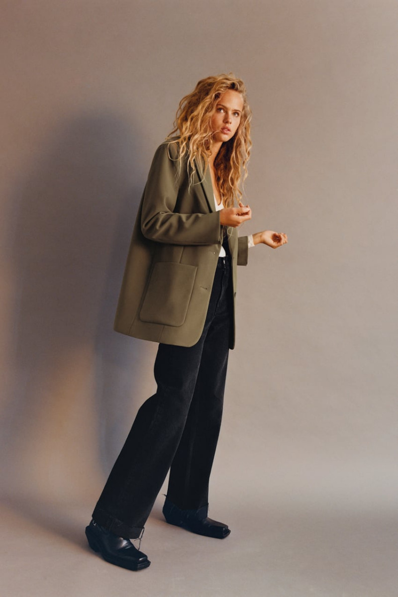 Olivia Vinten featured in  the Zara Denim lookbook for Fall 2020