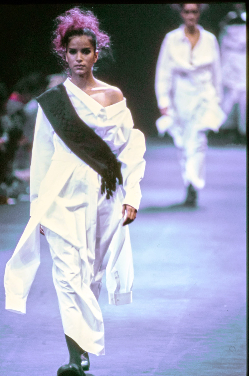 Comme Des Garcons fashion show for Autumn/Winter 1992