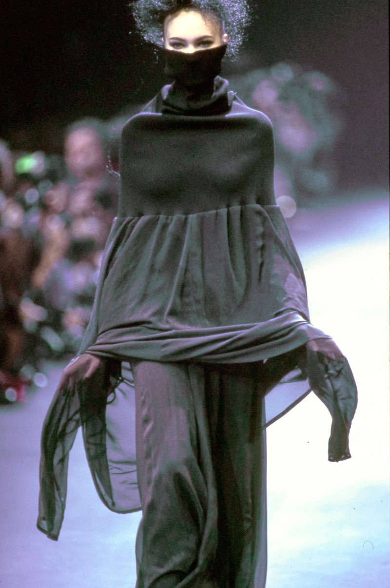 Comme Des Garcons fashion show for Autumn/Winter 1992