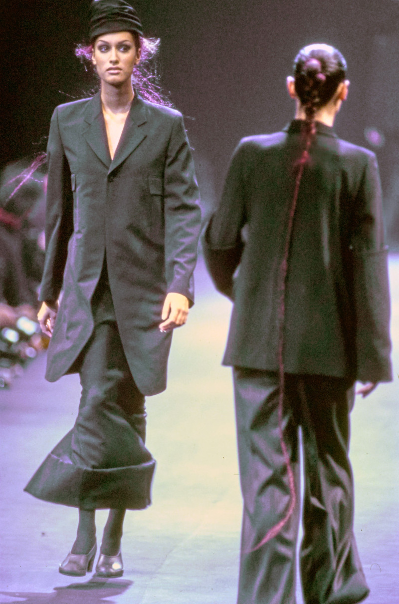 Yasmeen Ghauri featured in  the Comme Des Garcons fashion show for Autumn/Winter 1992