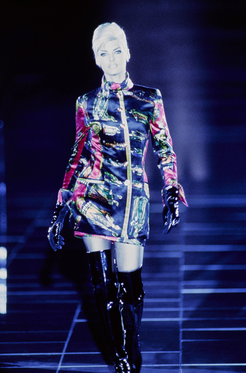 Versace fashion show for Autumn/Winter 1991