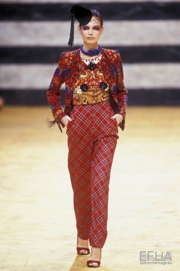 Gretha Cavazzoni featured in  the Emanuel Ungaro Haute-Couture fashion show for Autumn/Winter 1997