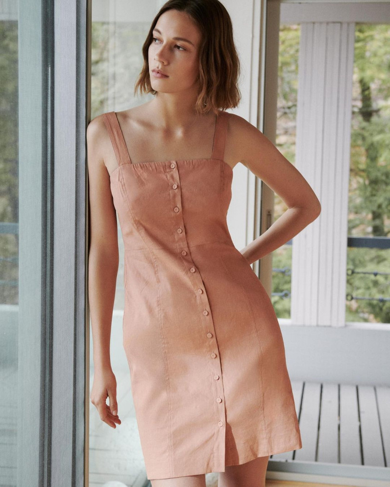 Mali Koopman featured in  the Theory lookbook for Pre-Fall 2021