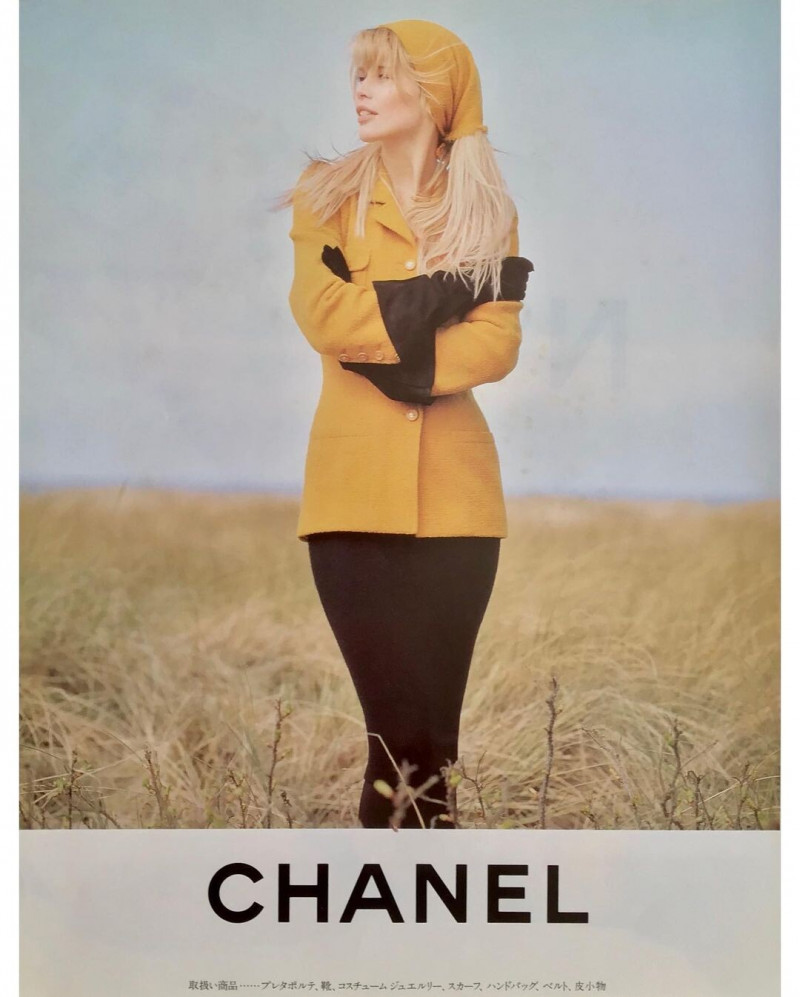 Claudia Schiffer featured in  the Chanel advertisement for Autumn/Winter 1995