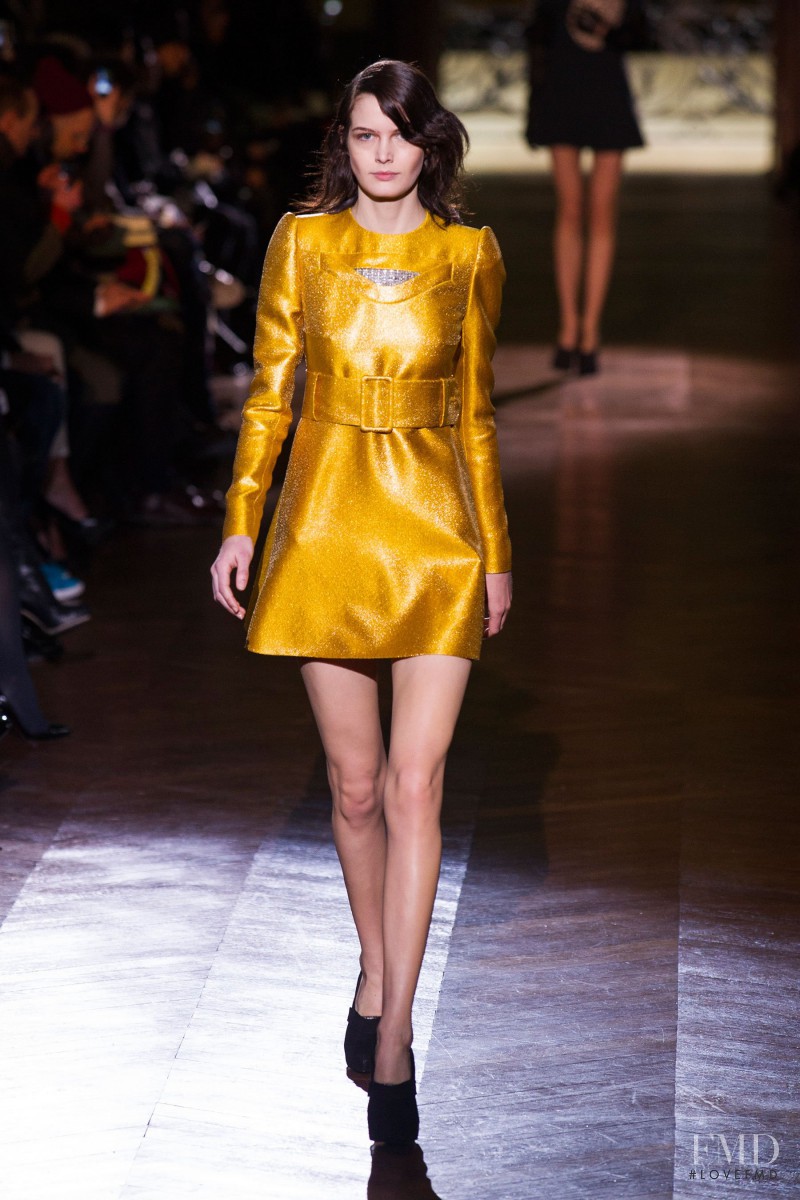 Zlata Mangafic featured in  the Carven fashion show for Autumn/Winter 2014