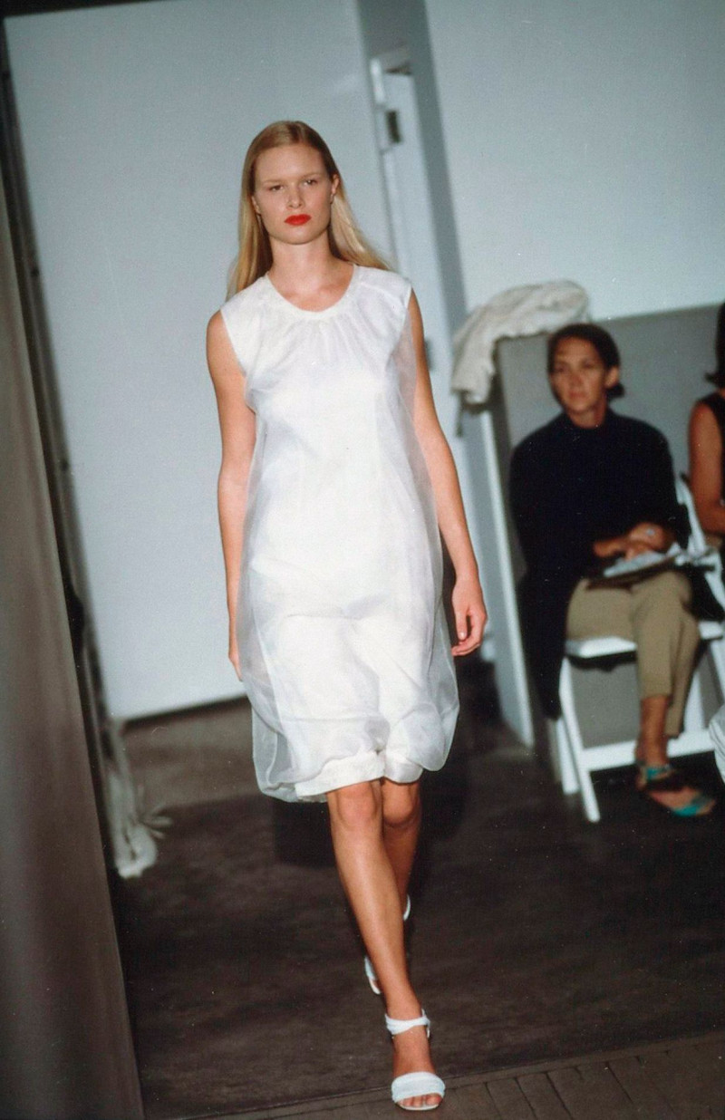 Helmut Lang fashion show for Spring/Summer 2000