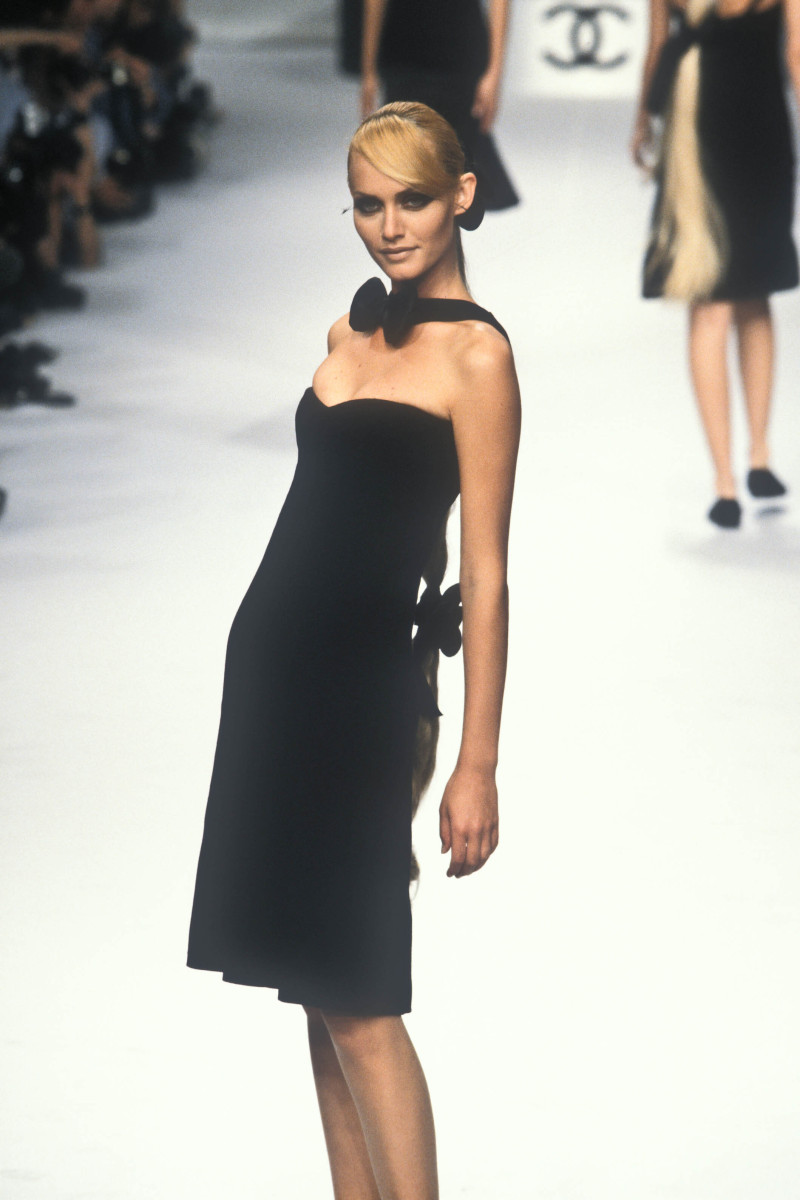 Amber Valletta featured in  the Chanel Haute Couture fashion show for Autumn/Winter 1995