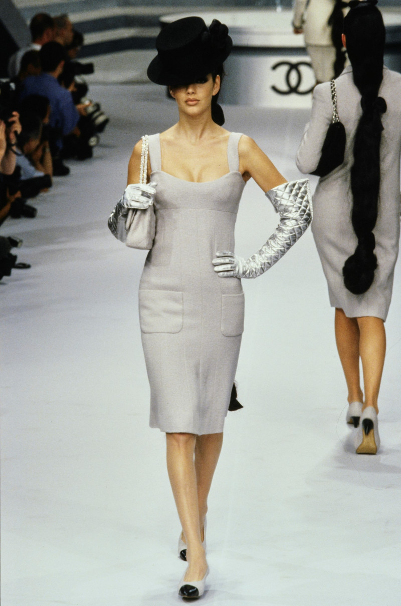 Alice Dodd featured in  the Chanel Haute Couture fashion show for Autumn/Winter 1995