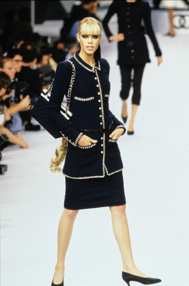 Emma Sjoberg featured in  the Chanel Haute Couture fashion show for Autumn/Winter 1995
